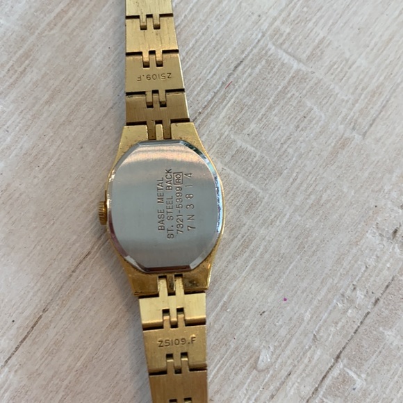 Vintage seiko quartz watch - Picture 4 of 8